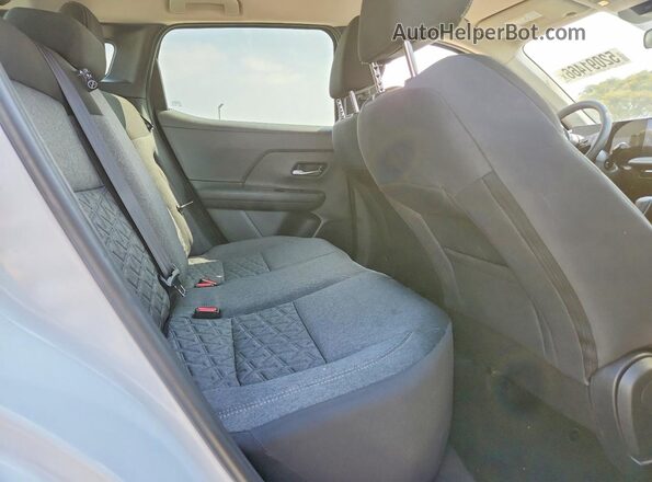 3N8AP6CE4TL305801 2026 NISSAN KICKS Белый Вид задней части салона