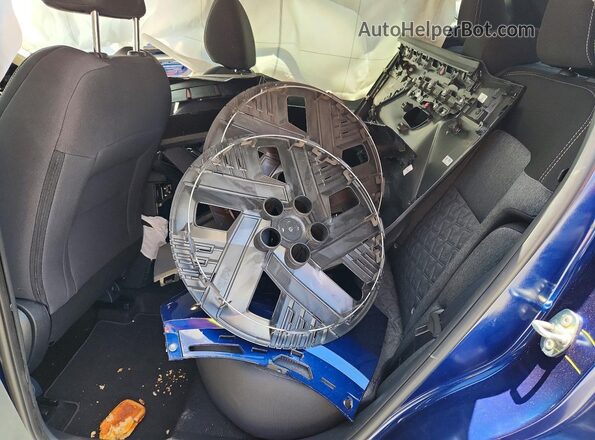 3N8AP6CE5TL310537 2026 NISSAN KICKS Blue Rear seats view
