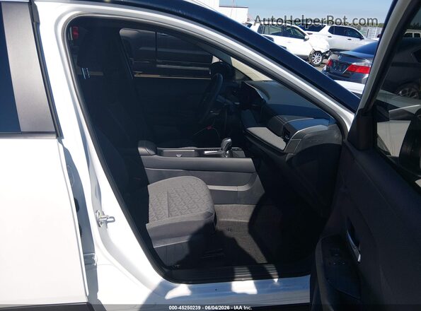 3N8AP6CE7TL352868 2026 NISSAN KICKS White Vista interior delantera