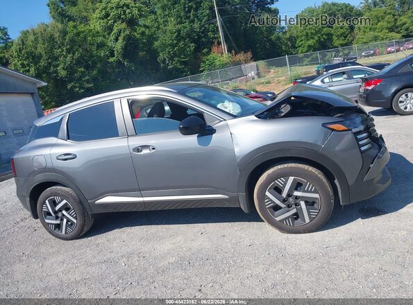 3N8AP6CE7TL369413 2026 NISSAN KICKS Gray Панорамний вид салону 360°