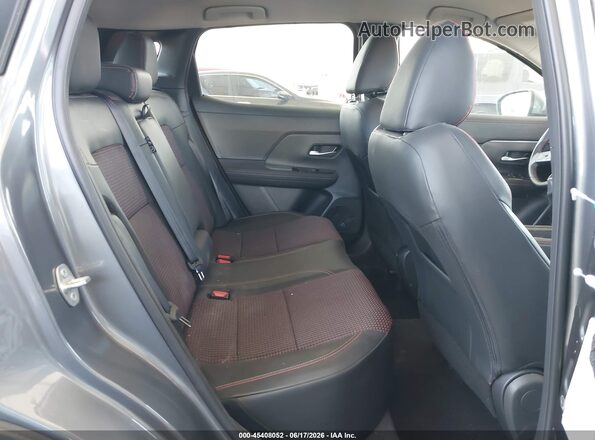 3N8AP6DA2SL363769 2025 NISSAN KICKS Gray VIN კოდის სტიკერის ხედი