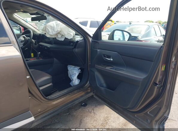 3N8AP6DA4SL429576 2025 NISSAN KICKS Brown Սալոնի դիմացի տեսք