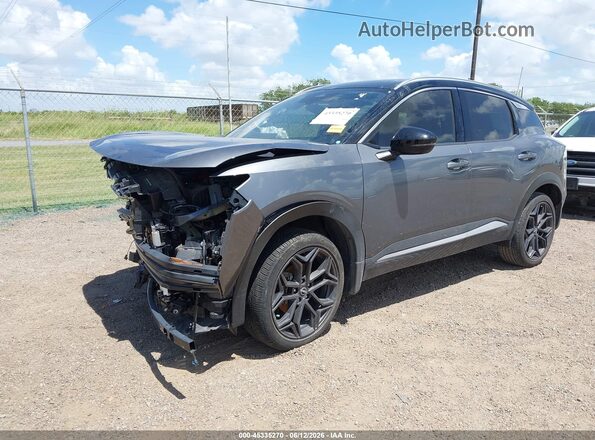 3N8AP6DA6SL349695 2025 NISSAN KICKS Gray წინა მარცხენა ხედი სამი მეოთხედიდან