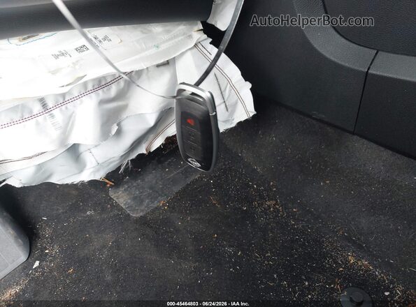 3N8AP6DA6SL402749 2025 NISSAN KICKS Red Dashboard view