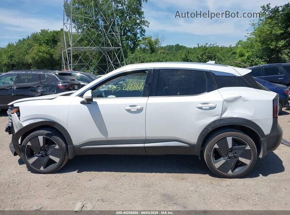 3N8AP6DA8SL327388 2025 NISSAN KICKS White სალონის 360-გრადუსიანი ხედი