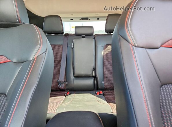 3N8AP6DB8SL391567 2025 NISSAN KICKS White Rear seats view
