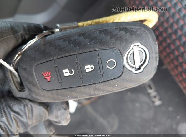3N8AP6DD3SL430129 2025 NISSAN KICKS Gray Vista del salpicadero