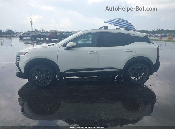 3N8AP6DD8SL443135 2025 NISSAN KICKS White Widok wnętrza 360 stopni
