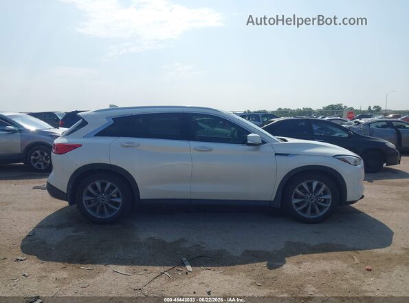 3PCAJ5BAXMF121923 2021 INFINITI QX50 Белый Вид щитка приборов
