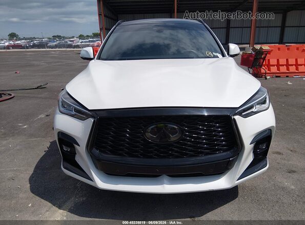 3PCAJ5FB8RF103026 2024 INFINITI QX50 White Vista del cuadro de instrumentos