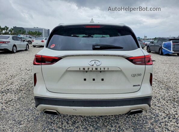 3PCAJ5M10LF111333 2020 INFINITI QX50 Белый Вид сзади