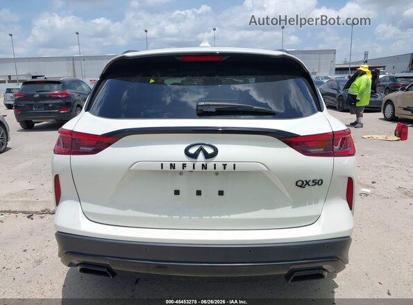 3PCAJ5M10LF113695 2020 INFINITI QX50 White 