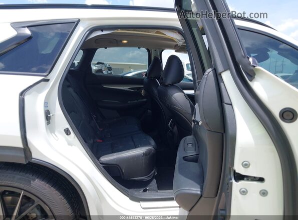3PCAJ5M10LF113695 2020 INFINITI QX50 White VIN კოდის სტიკერის ხედი