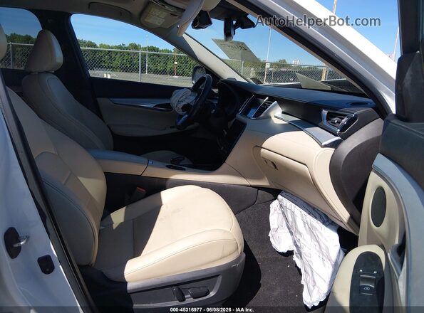 3PCAJ5M12LF107350 2020 INFINITI QX50 White Front interior view