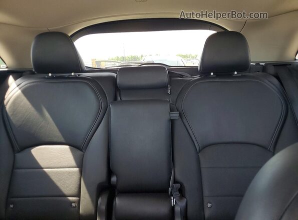 3PCAJ5M17KF118911 2019 INFINITI QX50 White Widok tylnych siedzeń