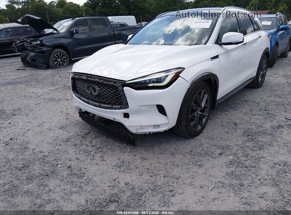 3PCAJ5M17KF124451 2019 INFINITI QX50 White Widok z przodu