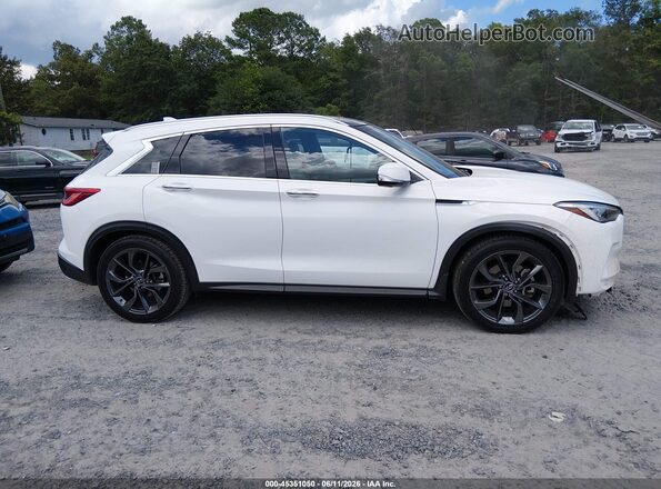 3PCAJ5M17KF124451 2019 INFINITI QX50 White Widok wnętrza 360 stopni