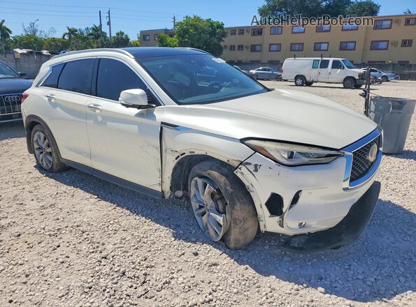 3PCAJ5M19KF130980 2019 INFINITI QX50 Белый Передняя правая четверть