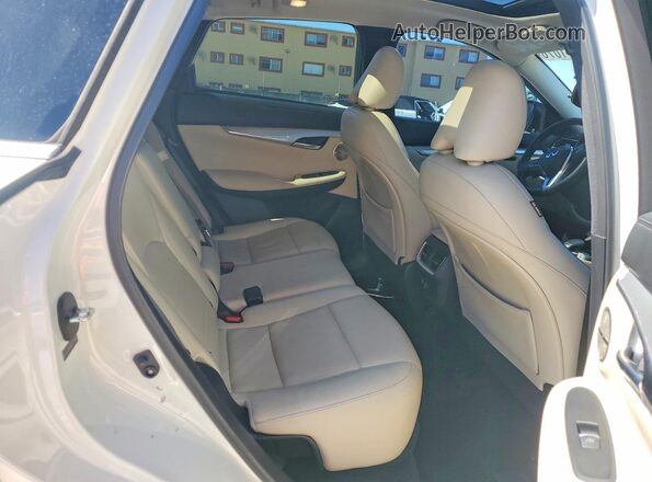 3PCAJ5M19KF130980 2019 INFINITI QX50 Белый Вид задней части салона