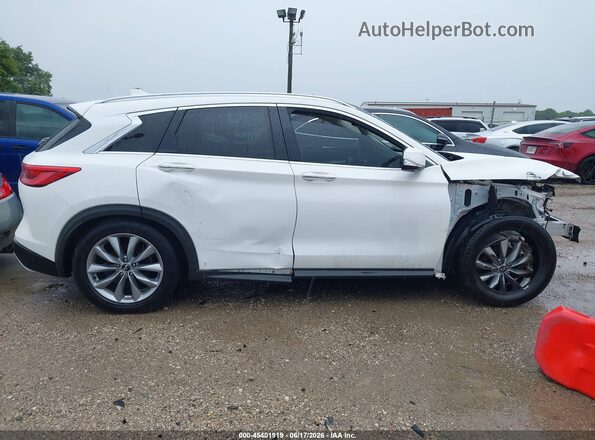 3PCAJ5M30KF132327 2019 INFINITI QX50 White ხელსაწყოთა პანელის ხედი