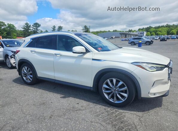 3PCAJ5M31KF137813 2019 INFINITI QX50 White Przód prawy