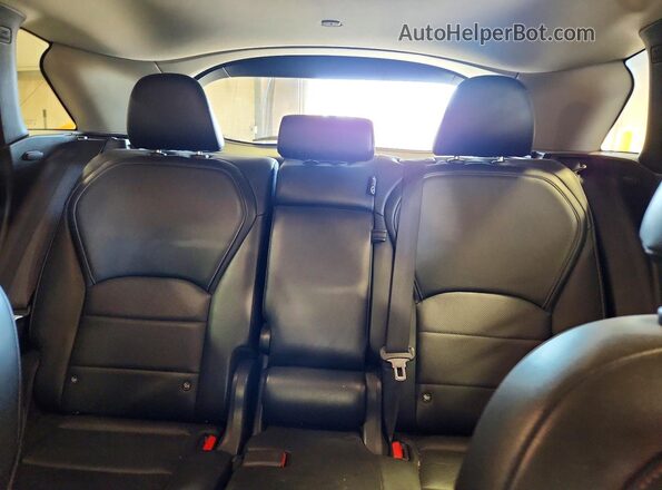 3PCAJ5M34KF131245 2019 INFINITI QX50 Black Widok tylnych siedzeń