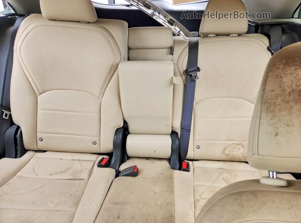 3PCAJ5M3XKF130200 2019 INFINITI QX50 White Вид задніх сидінь