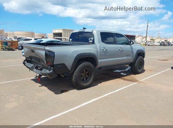 3TMAZ5CN0JM057537 2018 TOYOTA TACOMA Gray Tył prawy