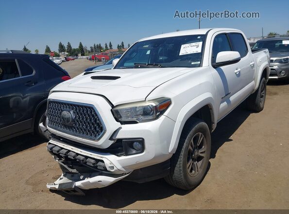 3TMAZ5CN0JM065461 2018 TOYOTA TACOMA White Առջևի ձախ երեք քառորդ տեսարան