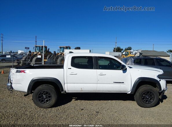 3TMAZ5CN1PM219720 2023 TOYOTA TACOMA White Панорамний вид салону 360°