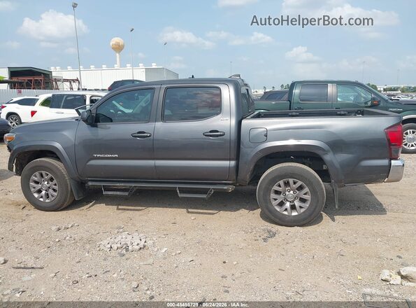 3TMAZ5CN2JM074940 2018 TOYOTA TACOMA Gray 