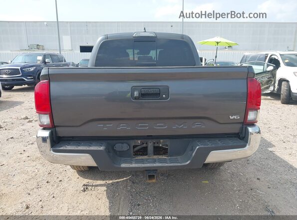 3TMAZ5CN2JM074940 2018 TOYOTA TACOMA Gray 