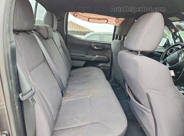 3TMAZ5CN3KM079503 2019 TOYOTA TACOMA Gray Widok tylnych siedzeń
