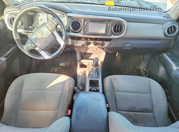 3TMAZ5CN4HM044767 2017 TOYOTA TACOMA Silver Առջևի վահանակի տեսք