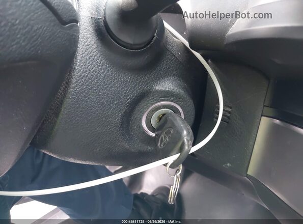3TMAZ5CN4KM096018 2019 TOYOTA TACOMA Синий Вид панели приборов