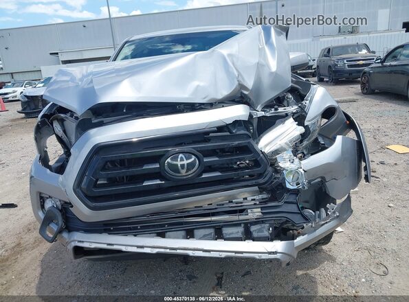 3TMAZ5CN4LM134655 2020 TOYOTA TACOMA Gray Widok wnętrza z tyłu