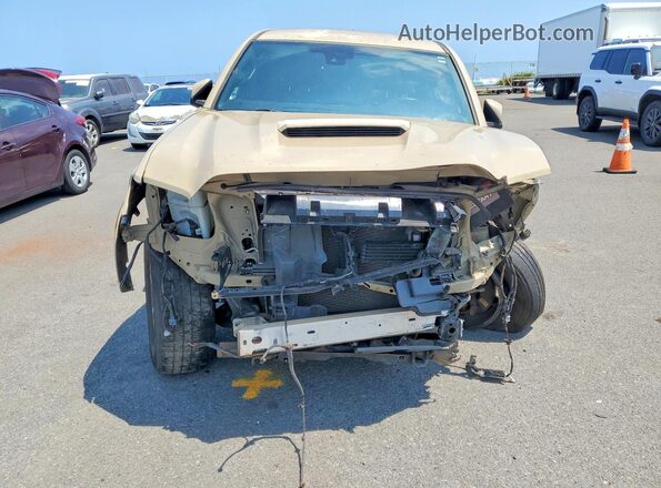 3TMAZ5CN5JM057047 2018 TOYOTA TACOMA Tan Vista frontal