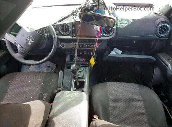 3TMAZ5CN5MM147142 2021 TOYOTA TACOMA Silver Widok deski rozdzielczej