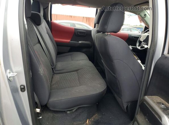 3TMAZ5CN6MM149496 2021 TOYOTA TACOMA Silver Vista de los asientos traseros