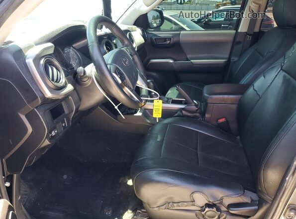 3TMAZ5CN8JM053574 2018 TOYOTA TACOMA Gray 