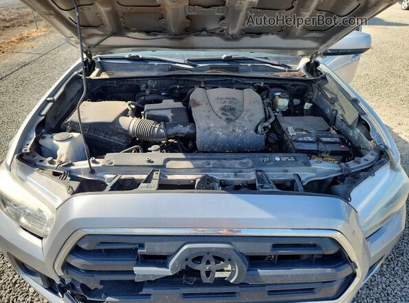 3TMBZ5DN3GM005203 2016 TOYOTA TACOMA Silver Widok wnętrza z tyłu