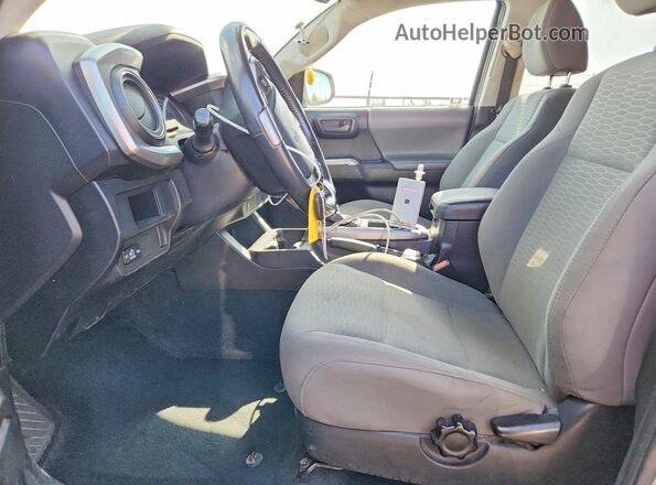 3TMBZ5DN3GM005203 2016 TOYOTA TACOMA Silver Widok wnętrza z przodu