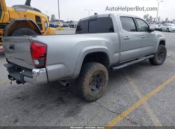 3TMBZ5DN7JM012422 2018 TOYOTA TACOMA Silver Trasero derecho