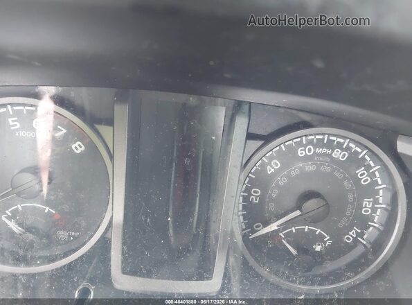 3TMBZ5DN8JM014518 2018 TOYOTA TACOMA Silver Հետևի նստատեղերի տեսք