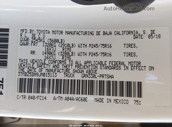3TMBZ5DN9JM015113 2018 TOYOTA TACOMA White Вид підкапотного простору