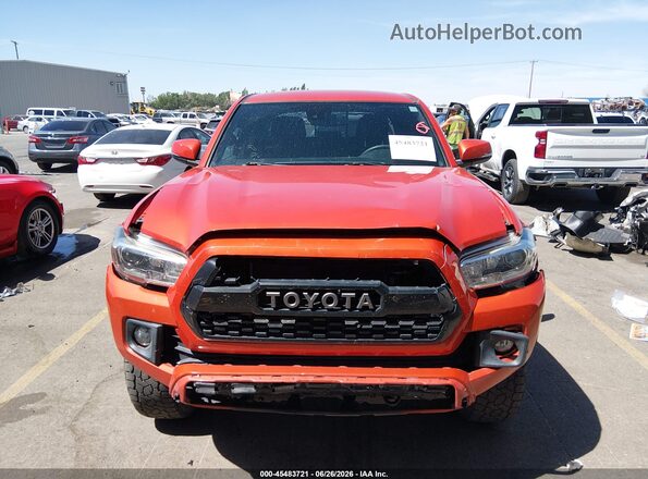 3TMCZ5AN0JM138565 2018 TOYOTA TACOMA Красный Вид щитка приборов