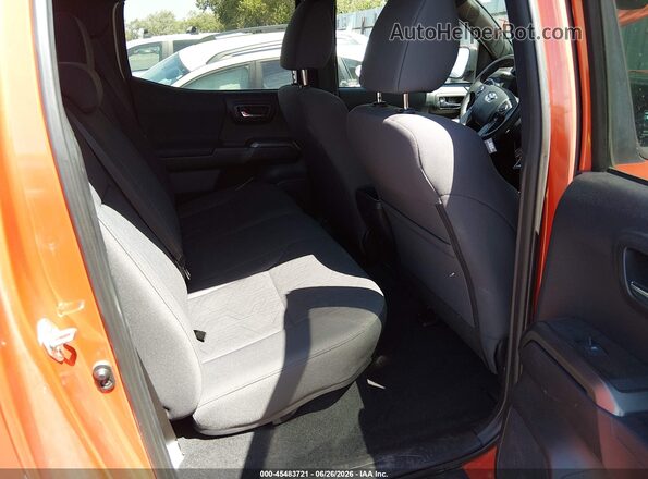 3TMCZ5AN0JM138565 2018 TOYOTA TACOMA Красный Вид наклейки с VIN-кодом