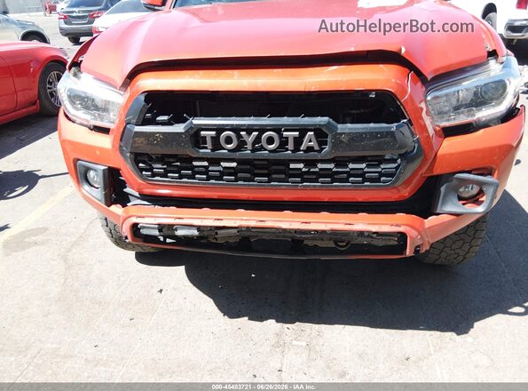 3TMCZ5AN0JM138565 2018 TOYOTA TACOMA Красный Вид спереди