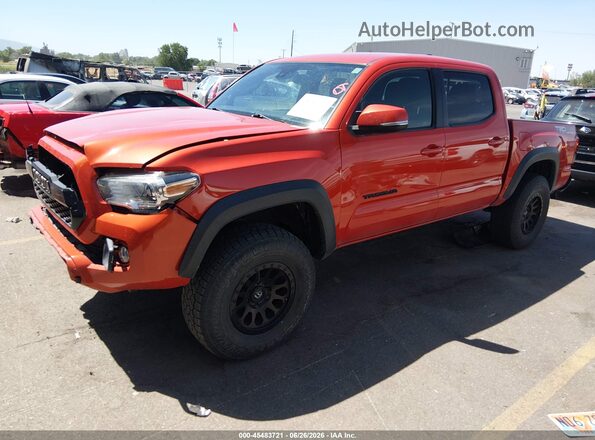 3TMCZ5AN0JM138565 2018 TOYOTA TACOMA Красный Передняя левая четверть