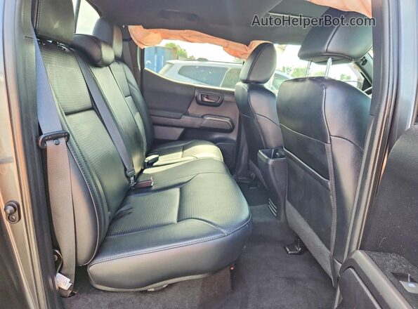 3TMCZ5AN0KM243687 2019 TOYOTA TACOMA Серый Вид задних сидений